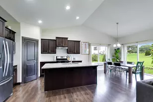 7884 Fredericksburg Ct, Bristol, WI 53104 - Photo 11