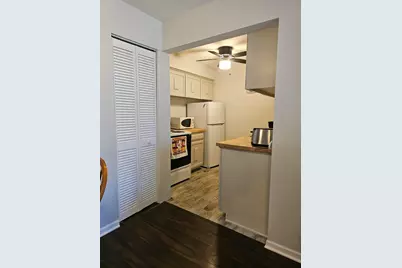 2650 S 60th St #11, Milwaukee, WI 53219 - Photo 9