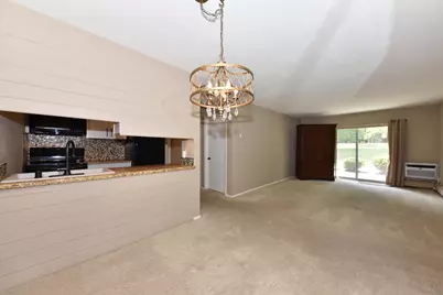 3935 S 84th St #4, Greenfield, WI 53228 - Photo 5