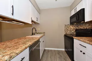 3935 S 84th St, Greenfield, WI 53228 - Photo 13