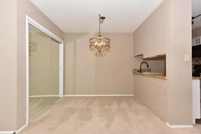 3935 S 84th St #4, Greenfield, WI 53228 - Photo 11