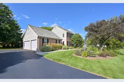 7326  Forty Acre Rd, Racine, WI 53126 - Photo 3