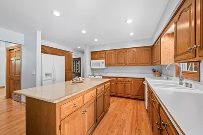7326  Forty Acre Rd, Racine, WI 53126 - Photo 17