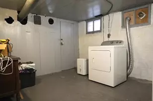 2669 S 14th St, Milwaukee, WI 53215 - Photo 15
