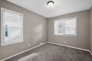 4727 N 22nd St, Milwaukee, WI 53209 - Photo 13