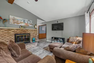 N9301 White Birch Ln, Neshkoro, WI 54960 - Photo 5