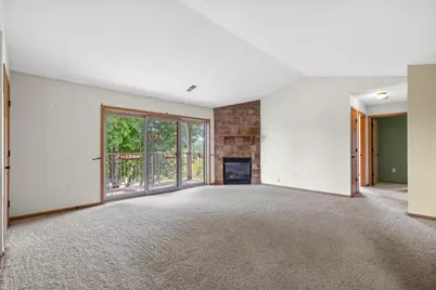961  Spring Ct, Newburg, WI 53095 - Photo 9