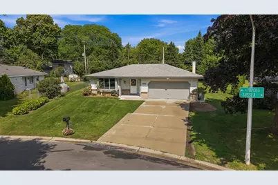 3802 W Tupelo St, Milwaukee, WI 53209 - Photo 3