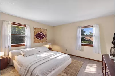 12945 W Brentwood Dr, New Berlin, WI 53151 - Photo 7