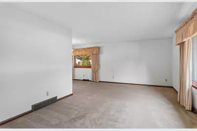 12945 W Brentwood Dr, New Berlin, WI 53151 - Photo 29