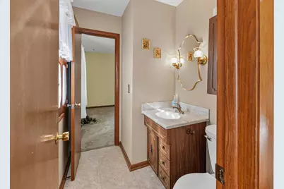 12945 W Brentwood Dr, New Berlin, WI 53151 - Photo 23