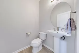 2851 Crosswinds Dr, Racine, WI 53403 - Photo 11