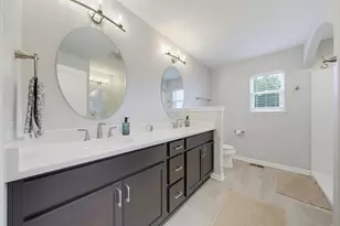 2851 Crosswinds Dr, Racine, WI 53403 - Photo 17