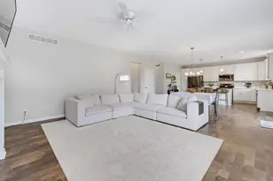 2851 Crosswinds Dr, Racine, WI 53403 - Photo 9