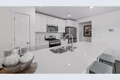 795  Concord Cir #B, Burlington, WI 53105 - Photo 5