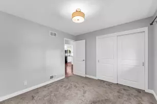 216 E Elm St, Salem Lakes, WI 53170 - Photo 25