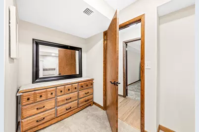N85W15700  Ridge Rd #205, Menomonee Falls, WI 53051 - Photo 25