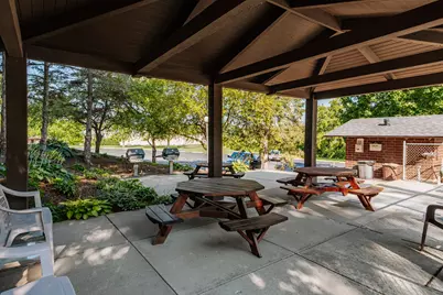 N85W15700  Ridge Rd #205, Menomonee Falls, WI 53051 - Photo 33