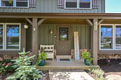 7613 S 83rd St, Franklin, WI 53132 - Photo 3
