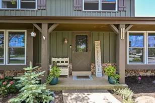 7613 S 83rd St, Franklin, WI 53132 - Photo 3