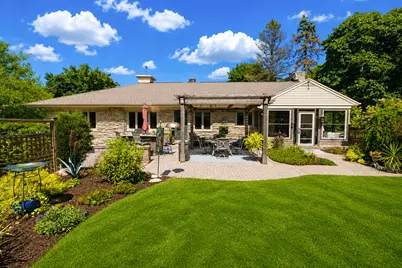 111 W Daphne Rd, Glendale, WI 53217 - Photo 33