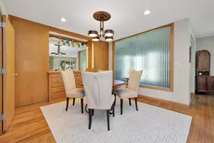 111 W Daphne Rd, Glendale, WI 53217 - Photo 5