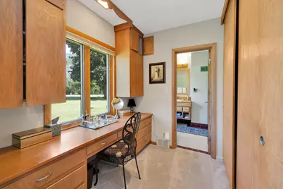 111 W Daphne Rd, Glendale, WI 53217 - Photo 21