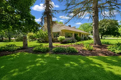 111 W Daphne Rd, Glendale, WI 53217 - Photo 41