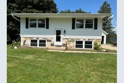137  Marino Ave, Delavan, WI 53115 - Photo 5