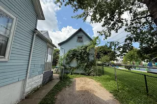 2616 N Buffum St, Milwaukee, WI 53212 - Photo 9