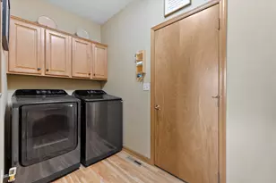 1823 Deer Path, Waukesha, WI 53189 - Photo 33