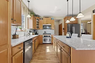 1823 Deer Path, Waukesha, WI 53189 - Photo 3