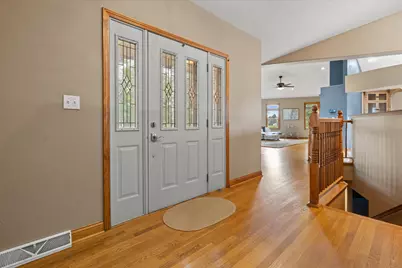 S29W30880  Wild Berry Ln, Genesee, WI 53188 - Photo 3