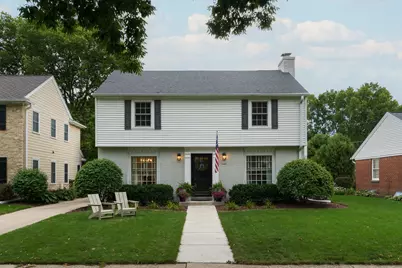 2426 N 93rd St, Wauwatosa, WI 53226 - Photo 33