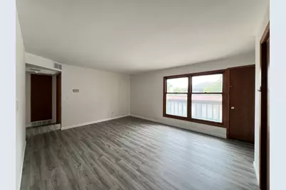 N114W16680  Crown Dr #6, Germantown, WI 53022 - Photo 17