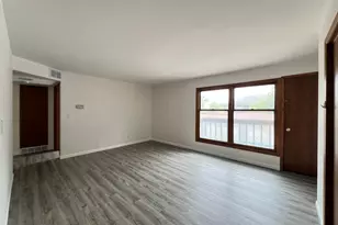 N114W16680 Crown Dr, Germantown, WI 53022 - Photo 17