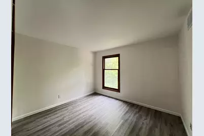 N114W16680  Crown Dr #6, Germantown, WI 53022 - Photo 9