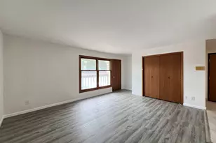 N114W16680 Crown Dr, Germantown, WI 53022 - Photo 19