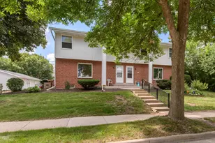 1320 Camden Way, Waukesha, WI 53186 - Photo 1