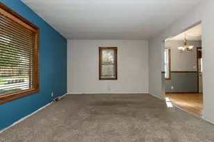 1320 Camden Way, Waukesha, WI 53186 - Photo 9