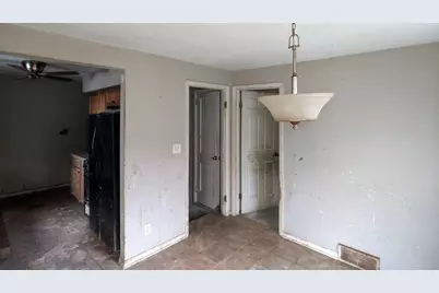4912 N 22nd St, Milwaukee, WI 53209 - Photo 11