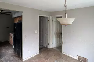 4912 N 22nd St, Milwaukee, WI 53209 - Photo 11