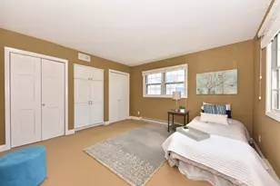 2220 Stonecroft Dr, Grafton, WI 53024 - Photo 23