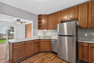 313 E Laflin Ave, Waukesha, WI 53186 - Photo 9