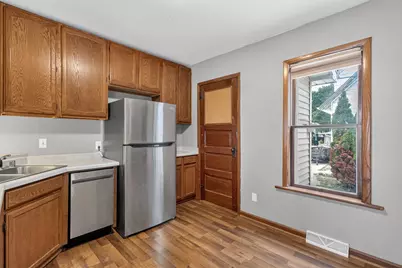 313 E Laflin Ave, Waukesha, WI 53186 - Photo 11