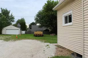 4319 S Quincy Ave, Milwaukee, WI 53207 - Photo 5