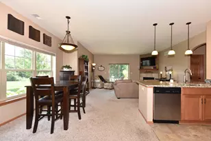 1800 New Port Vista Dr, Port Washington, WI 53024 - Photo 9