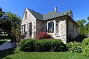 2141 S Livingston Terrace, West Allis, WI 53219 - Photo 49