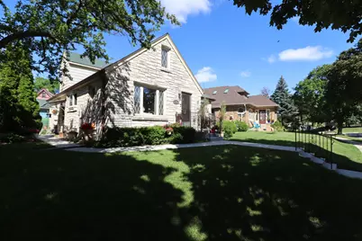 2141 S Livingston Ter, West Allis, WI 53219 - Photo 47