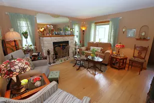 2141 S Livingston Terrace, West Allis, WI 53219 - Photo 9